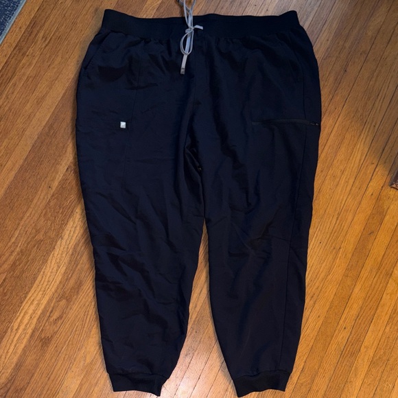 Fabletics Black Performance Joggers - Picture 6 of 10
